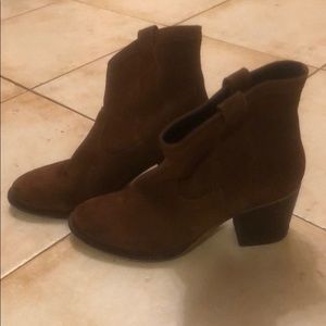 Steve Madden Brown Cowboy Style Heeled Booties